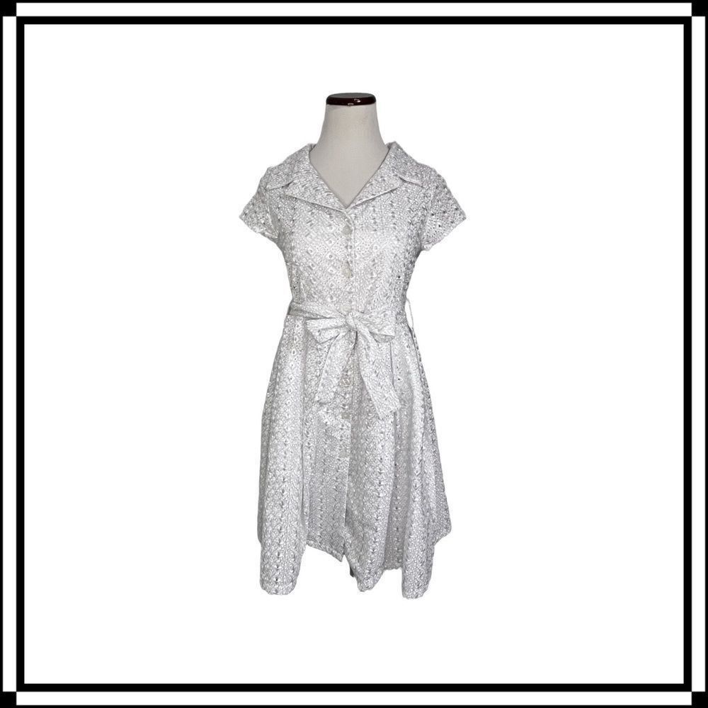 NWT!! Arielle Eyelet Dress, Size L (fits like Medium)